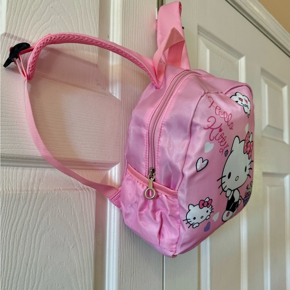 Hello Kitty Backpack - Picture 9 of 13